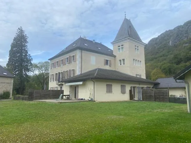 Au Chateau Saint Blaise Virignin