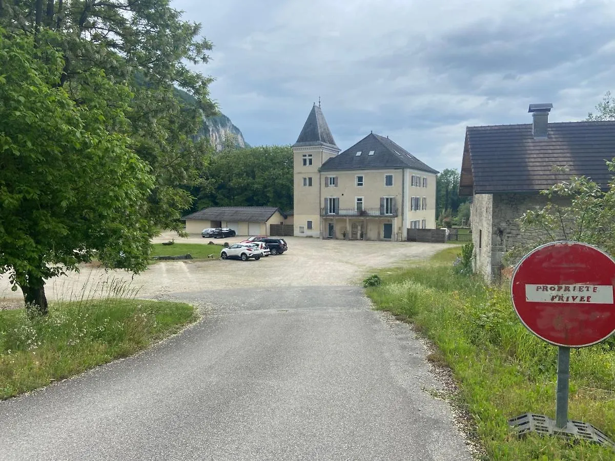 Au Chateau Saint Blaise Virignin